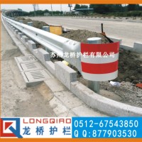 苏州龙桥生产波形护栏板护栏 高速公路防撞护栏